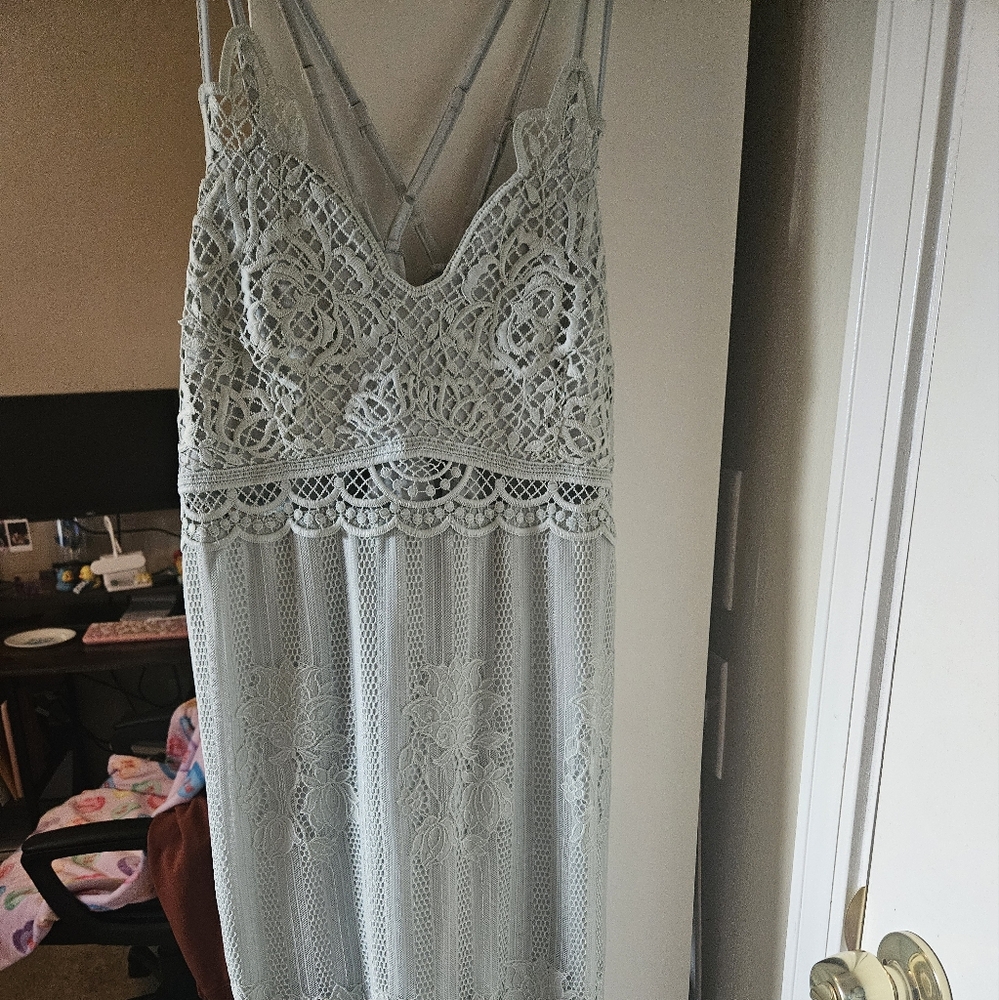 Pretty light green dress